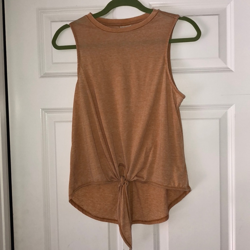 Orange Mossimo tie front muscle tee